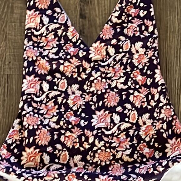 Veronica Beard salis halter floral one piece swimsuit - Picture 5 of 7